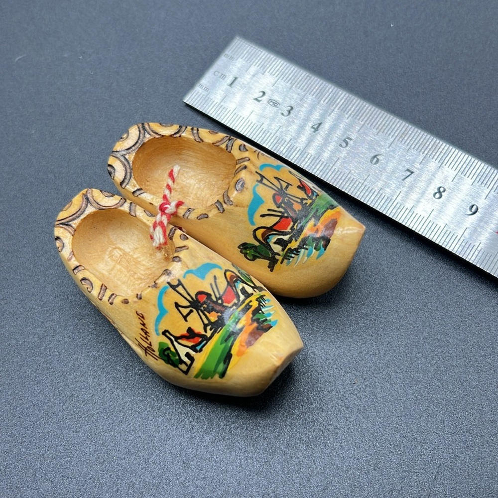 Mini Dutch Clogs Decor - Picture 3 of 4